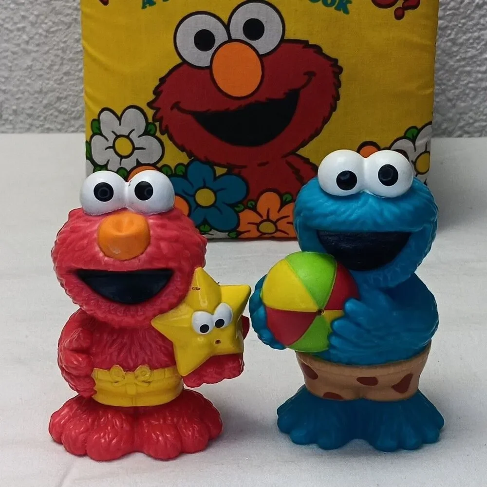 Sesame Street Lot Peek A Boo Soft Book & Cookie Monster Elmo Figures